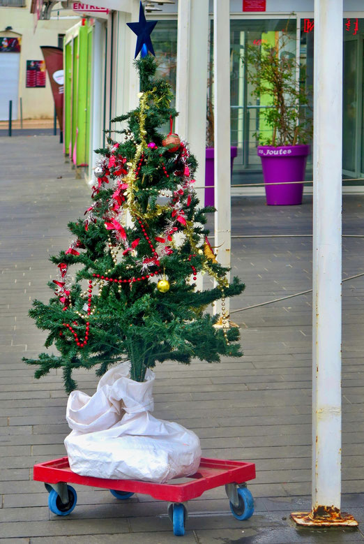 Christbaum auf Rädern