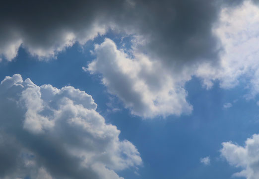 14. Mai 2019 - Regenwolken ziehen weiter. Frühling in Sicht.