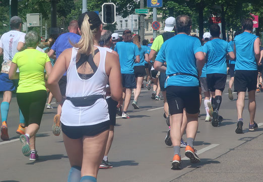 08. Mai 2023 - Wings for Life World Run in Wien. 13.500 Läuferinnen und Läufer sind müde und erschöpft, haben es aber geschafft. 
