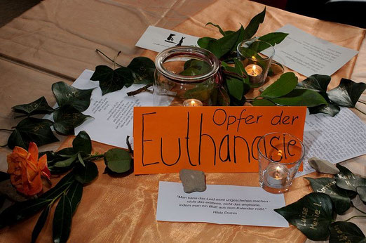 Erinnerung an die Nürtinger "Euthanasie"-Opfer, gestaltet von Schülerinnen des Max-Planck-Gymnasiums Nürtingen, Foto: Manuel Werner