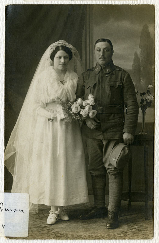 Hochzeitsfoto Fanny und Peter Gold (Quelle: United States Holocaust Memorial Museum, courtesy of Moses und Ruth Rontal, Wedding portrait of Fanny and Peter Gold, Photograph Number: 80518), Link: https://collections.ushmm.org/search/catalog/pa1177999