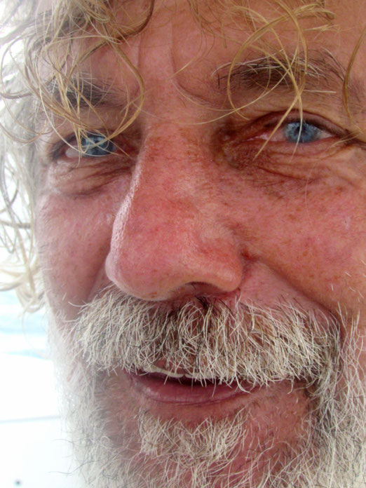 how do you sail from Colombia to Panama?