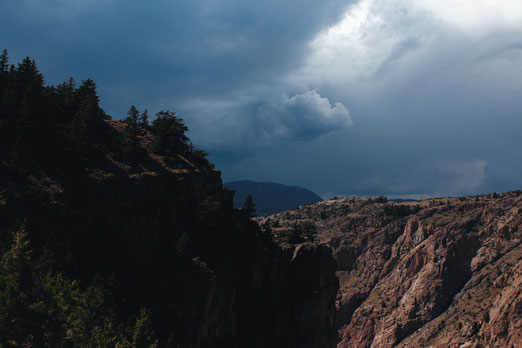 Hiking in thunderstorm, threat, weather in the mountains