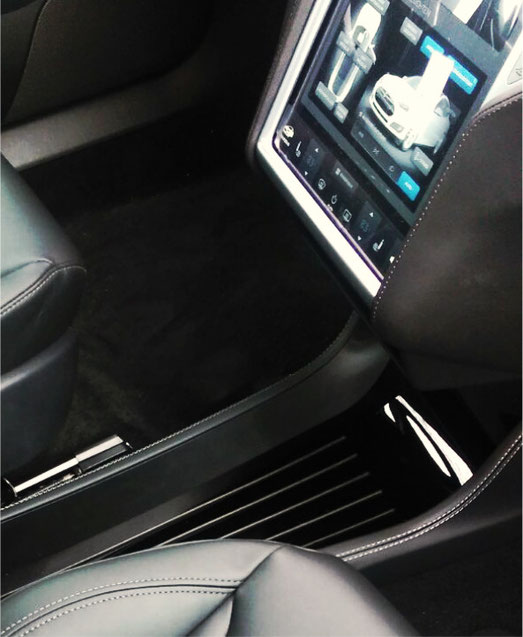 Tesla S Mittelconsole