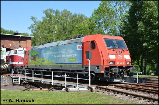 Am 14. Mai 2018 war Bw-Fest in Schwarzenberg. Auch 185 401-7 war zu Gast und wird hier gerade auf der Drehscheibe präsentiert