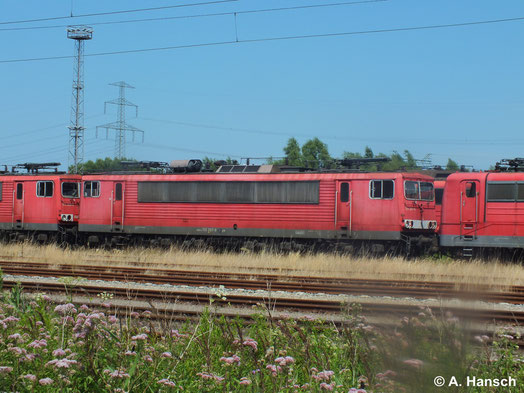 155 267-8 steht am 22. Juli 2014 in Rostock Seehafen z-gestellt