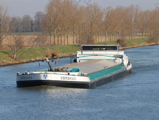 Motorvrachtschip Esperanza (ENI 02331473), gebouwd in 2009 bij Tinnemans BV in Maasbracht. Laadvermogen 3.388 ton, capaciteit 208 TEU. Varend onder Nederlandse vlag.