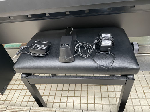 電子ピアノの付属品