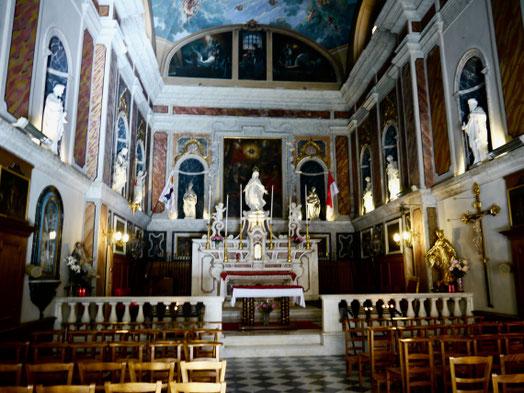 Die Kapelle der Fürsten Familie Grimaldi hier finden Hochzeiten statt und die Trauerfeiern für Fürstin Grace und Fürst Rainier.