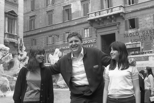 In Rom am Trevi-Brunnen, Mai 1968