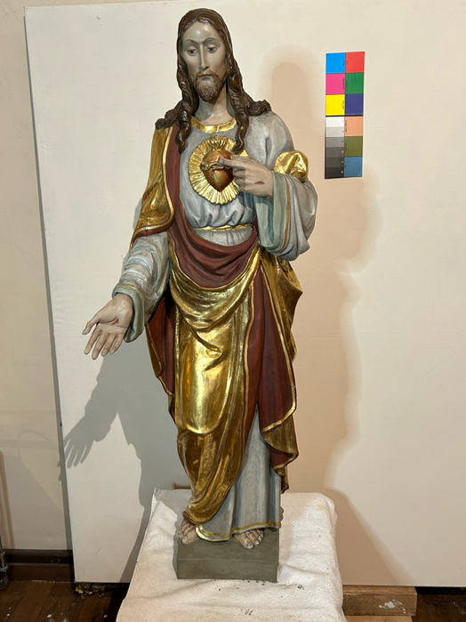 Restaurierung einer Heiligen Jesus Figur, nach der Auferstehung