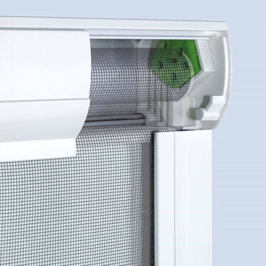 fliegengitter-rollo-dachfenster-kassette-innen-lamellen-junker-hanau-langenselbold