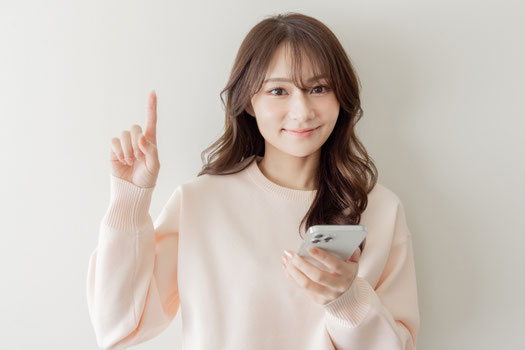 ✨対策✨ ・スクリーンタイムを毎日チェック ・1日1〜2時間以内を目安に ・寝る前のスマホ使用は避ける ・通知をオフにして余計な刺激を減らす スマホは便利ですが、健康を損なっては本末転倒です🙅♀️ 使い方を見直して、体も心も元気に過ごしていきましょう💪😊