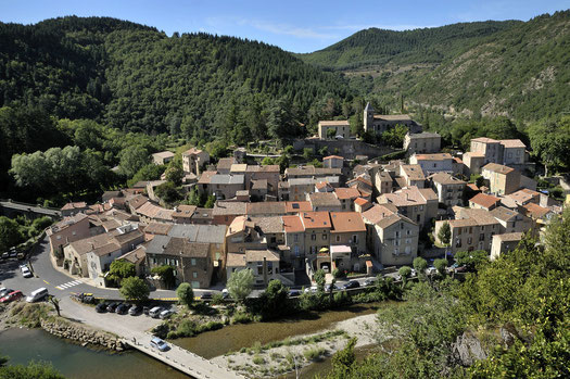 Panoramica del paese di Avène