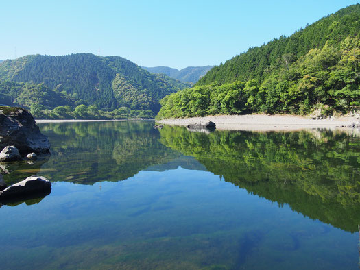 川 の 流れ の よう に