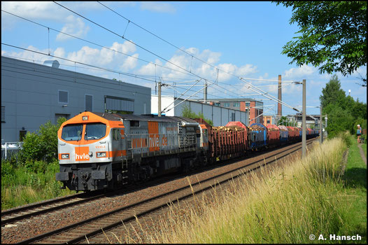 Erst über 7 Jahre später sehe ich die Lok wieder, als sie am 03. Juli 2021 den DGS 95403 von Freiberg nach Kaufering durch Chemnitz-Schönau wuchtet