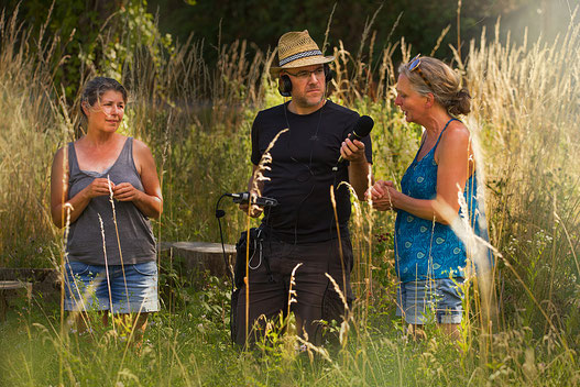 Fleißig am Aufnehmen (links Birgit Jaenicke, mittig Richard Mücke, rechts Heike Vetter)
