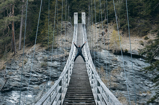 Traversinersteg, Viamalaschlucht, Hängebrücken in der Schweiz