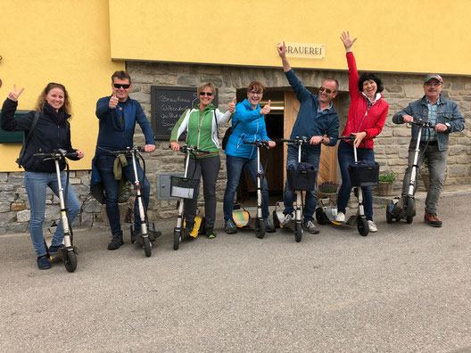 Scooter Verleih Tour in der Wachau mit Wein Bier und Landschaft. Freizeit und Ausflug der Wachau mit Scooter, Rad, Fahrrad, Segway. Ausflüge ideal zum Geburtstag, Poltern, Feiern.