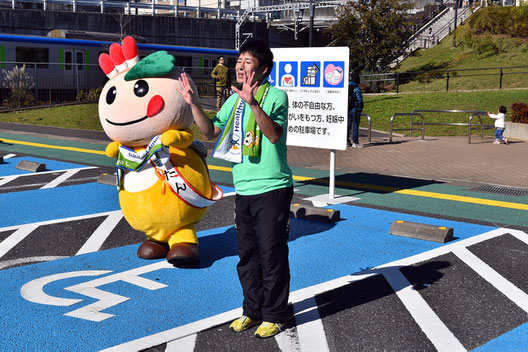 タオル体操の講師、丸山浩司さん