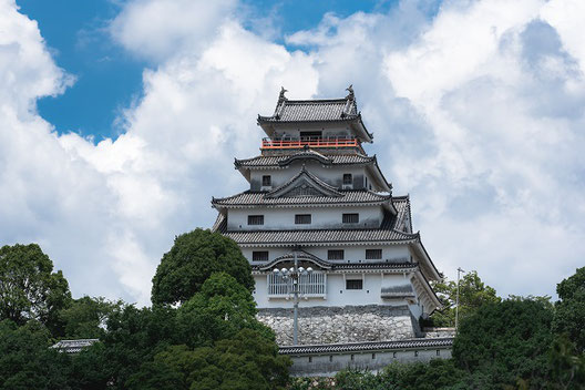 唐津城址に建てられた模造天守