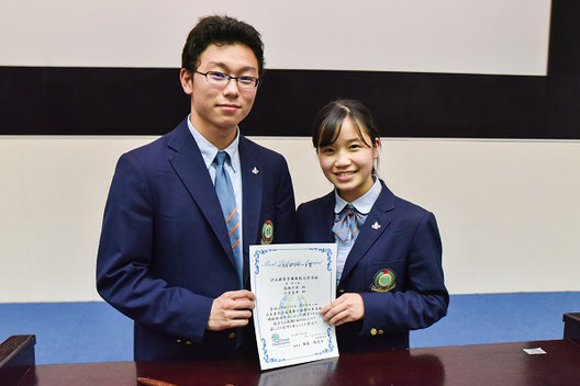 左から　小寺圭吾くん(2年)、高橋千佳さん(2年)