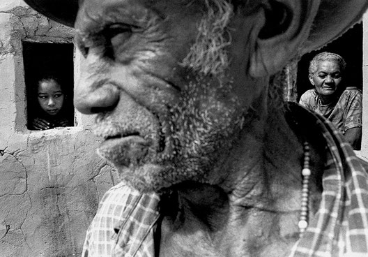 serra talhada, farm workers, mud huts, poverty, rural exodus, drought brazil, water shortage, child labor, steppe desert, pernambuco, brazil