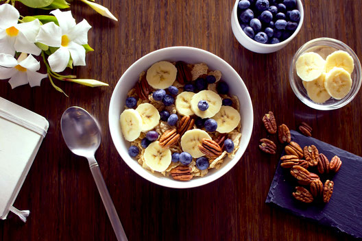 Frühstück Breakfast Müsli Banane Morgenroutine