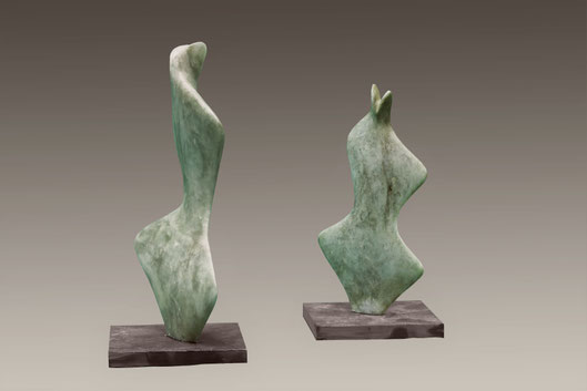 Heidrun Feistner: Das verrückte Grün und Kleines verrücktes Grün / The crazy green and Little crazy green / Oiselettes / Stein / 27,5 und 23 cm / Foto Jean Molitor