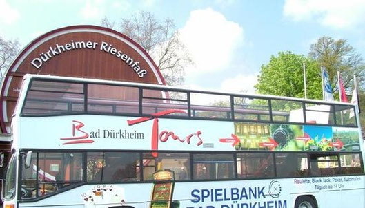 Für unsere Gäste kostenlos: Die Dürkheimer Roundtour mit dem Cabrio-Bus. Foto: Stadt Bad Dürkheim