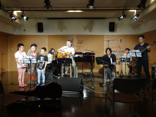 全体合唱! Photo by Yoichi