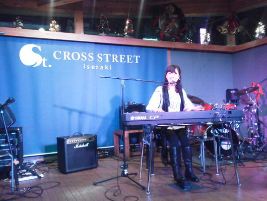 2014.11.30@CROSS STREET  Photo by Tama chan