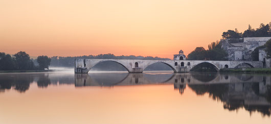 Frankreich, Avignon, Pont Saint Benezet; Motorrad, Touren, Reisen, Urlaub