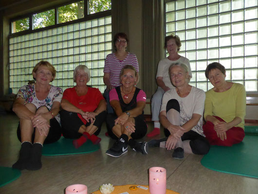 die halbe Mittwochs-Qigong-Gruppe FSG August 2014