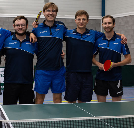 Ben Olbertz (C4), Tom Bildstein (C2), Noah Niederau (C0) und Lenny Welter (C4, von links); Foto: privat