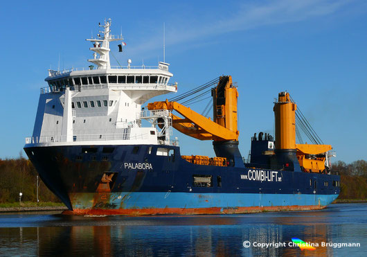 "PALABORA, Heavy Lift Vessel Typ 116/CS900 der SAL auf dem Nord-Ostsee-Kanal (13.11.2017)