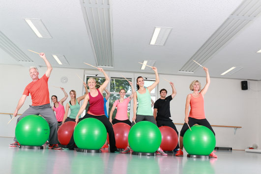 Foto: Sportgruppe beim Drums Alive