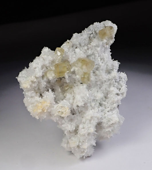 Huanzala apatite yellow