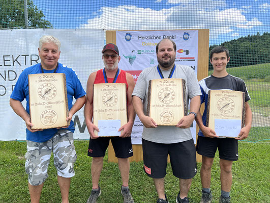 V.l.: Harry Moosmann (2. Rang, Rothrist-Olten), Manfred Wegmüller (1. Rang, Grafenried-Jegenstorf), Urs Wüthrich (3. Rang, Thunstetten), Stefan Hunziker (Bester NW, Reinach). 