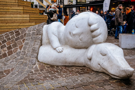 Statue de Nello & Patrache, Nello & Patrache Statue, Handschoenmarkt, Antwerp, Antwerpen, Anvers