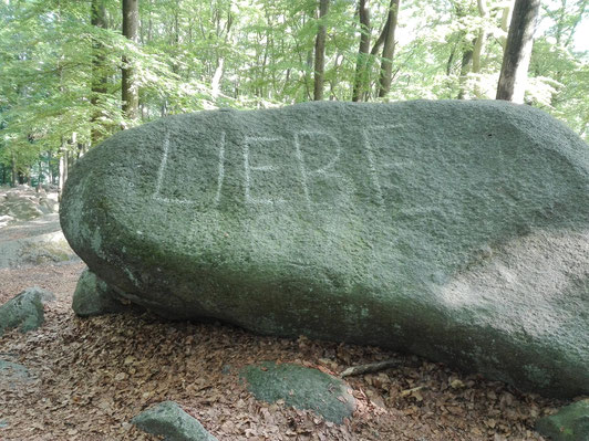 Liebesstein, Kraftquelle, Wandern im Felsenmeer, Wandern mit Kindern
