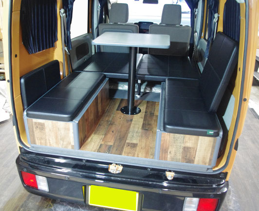 エブリィやアトレーなどの軽ボックスにも、キャンプや車中泊をより快適に過ごすことができる、ライトキャンパーがオススメです!