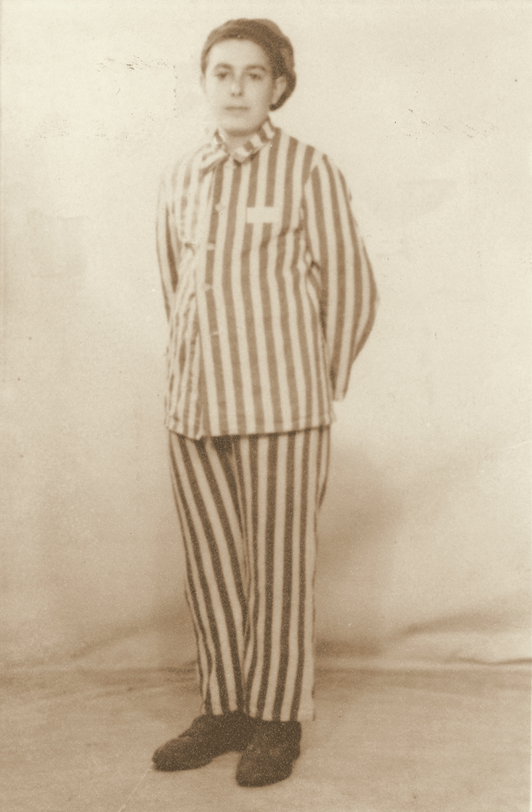 Heinz Joseph in der typischen KZ-Uniform
