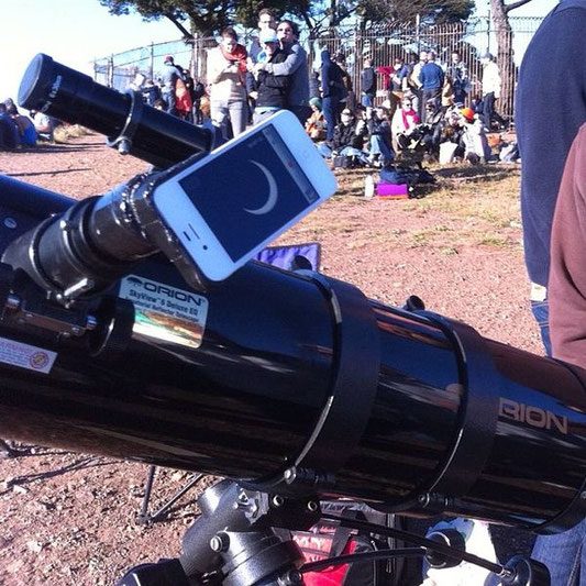 AJ Alfieri-Crispin from San Francisco, CA, USA https://commons.wikimedia.org/wiki/File:Telescope_photography_rig_for_the_annular_eclipse_of_May_2012.jpg