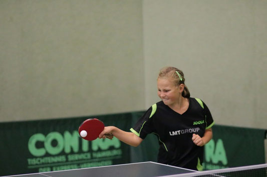 Julia Braasch erspielte sich in Eckernförde den Landesmeistertitel im Schülerinnen-C-Einzel.