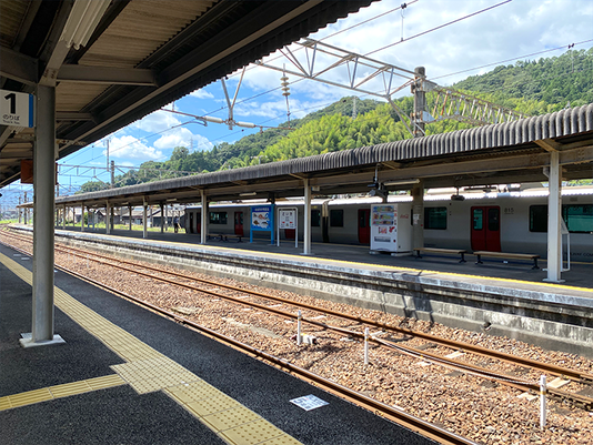 大分ローカルタレントが佐伯駅を訪れた