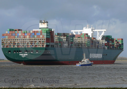 Containerschiff EVER GIVEN