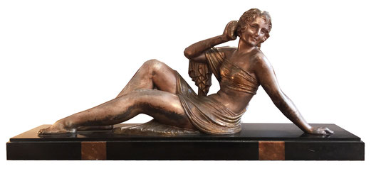 Art Déco bronze of a reclining lady, signed "Chiparus"