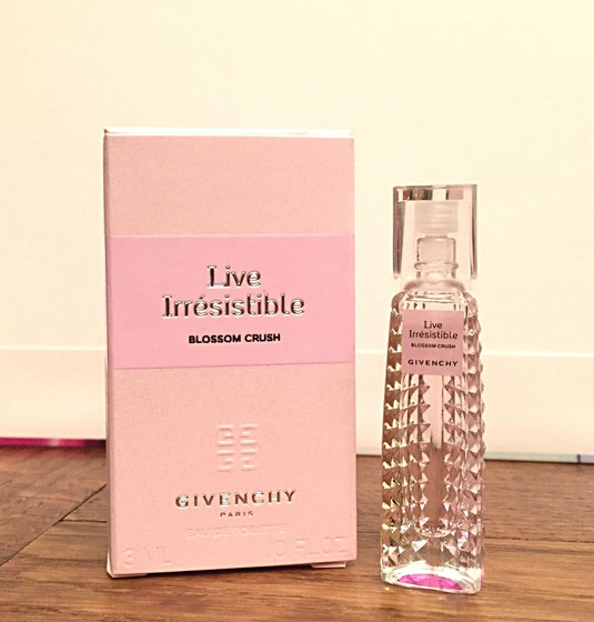 2018 - LIVE IRRESISTIBLE, BLOSSOM CRUSH : EAU DE PARFUM 3 ML, AVEC ETIQUETTE ROSE