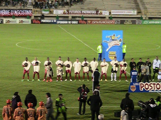 PATRIOTAS BOYACÁ y el homenaje a la ruana y los campesinos boyacenses!